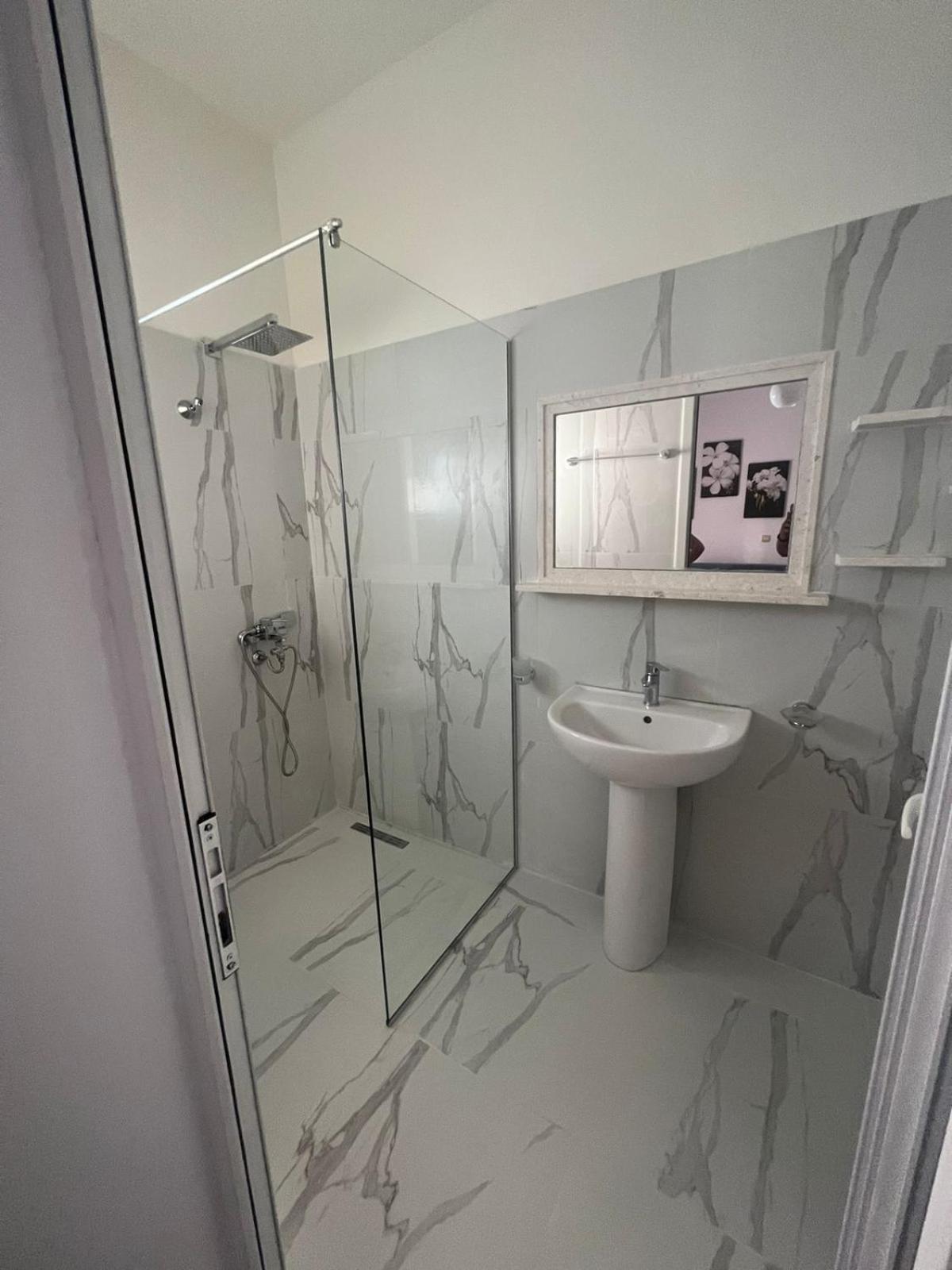 Apartment Zoto *