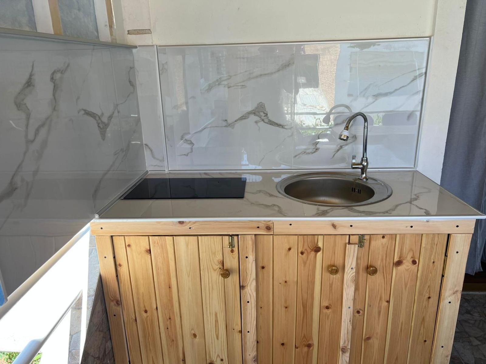 Apartment Zoto Himare